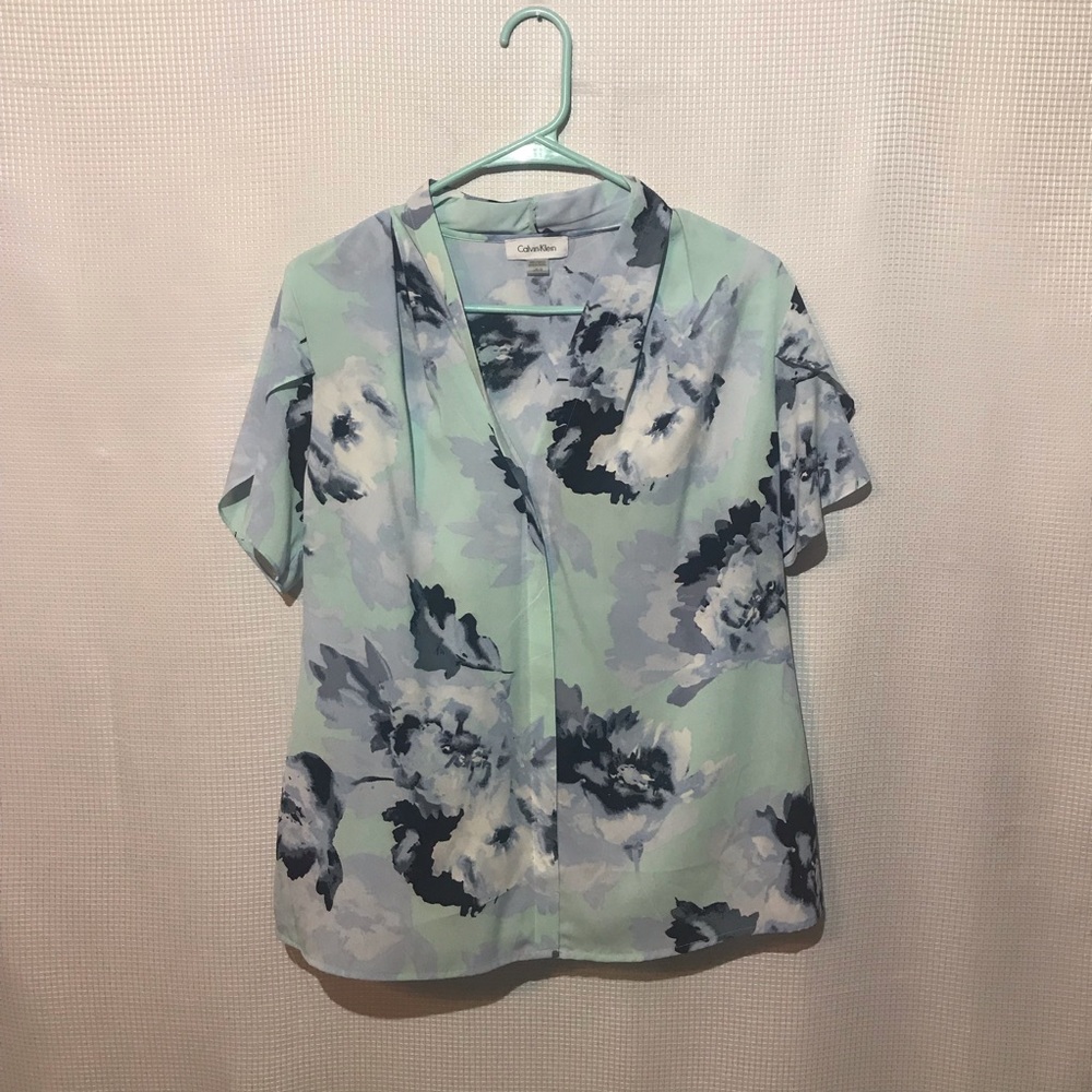 Calvin Kline Floral Flutter Steve Blouse